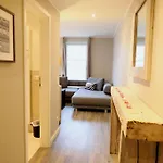 Ferienhaus mit neuen und sehr hochwertigen Appartements in zentraler Lage in Westerland