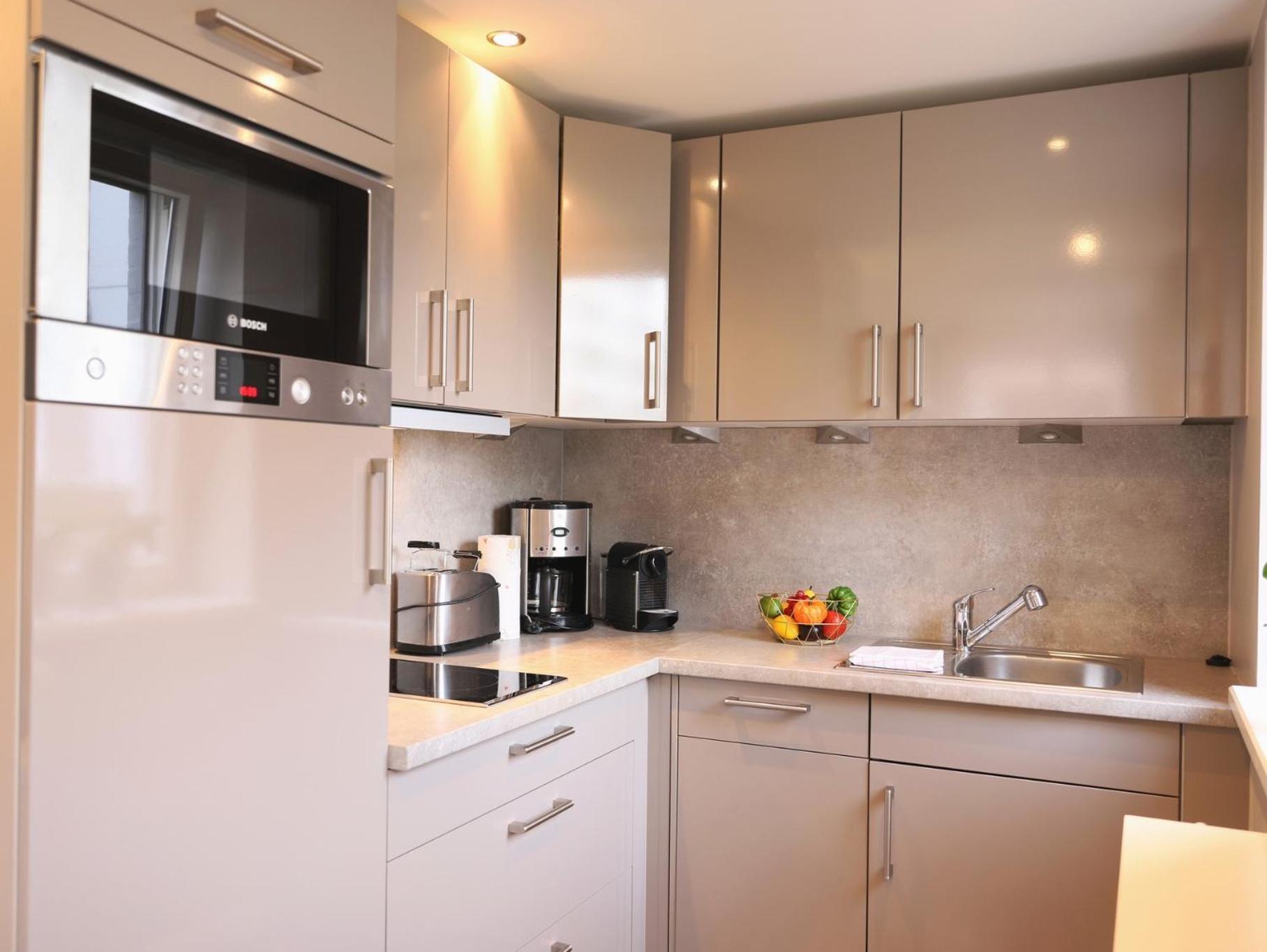 Mit Neuen Und Sehr Hochwertigen In Zentraler Lage In Apartment